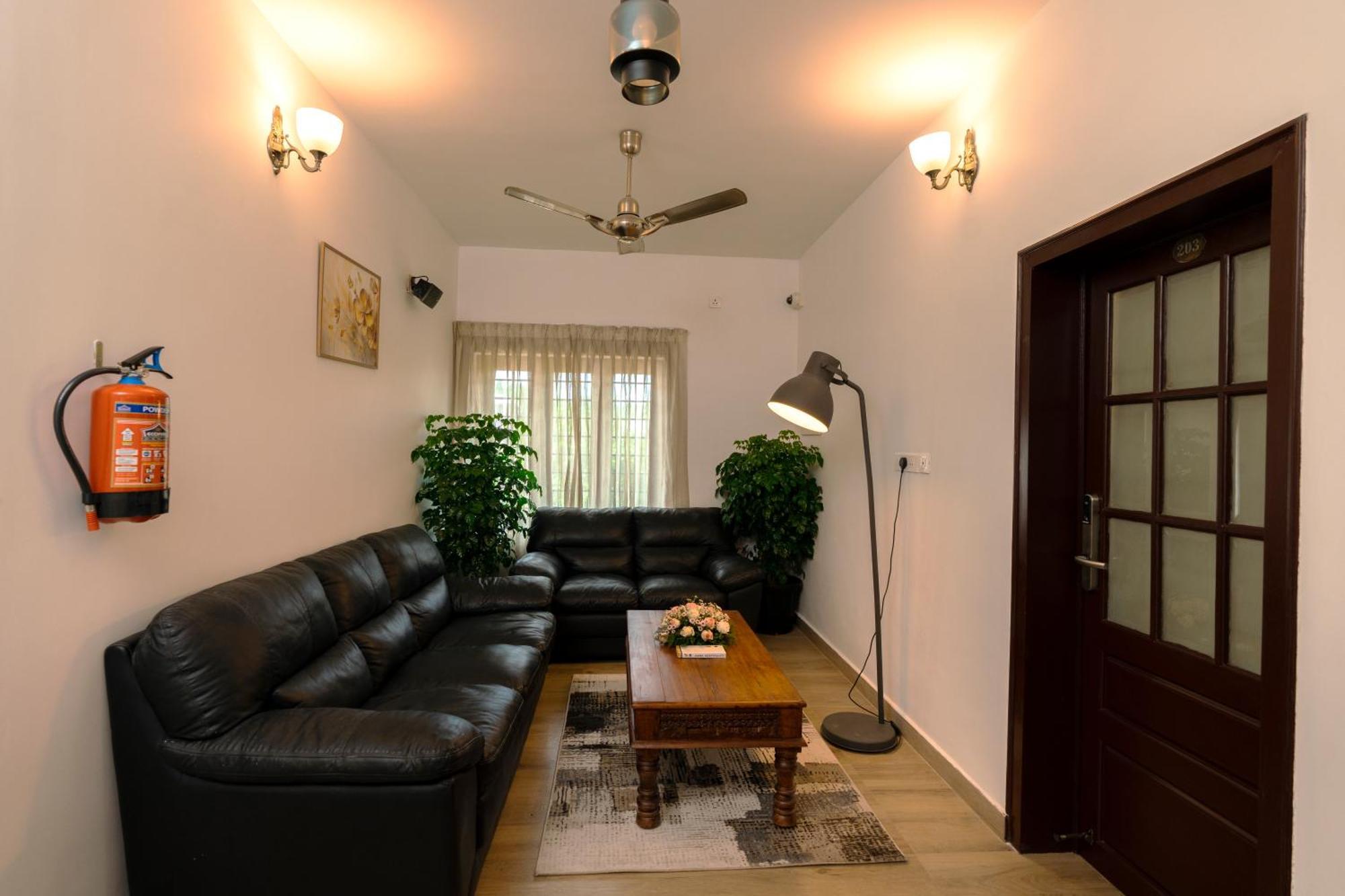 Solo Inn By Hawk Hospitality Kochi エクステリア 写真