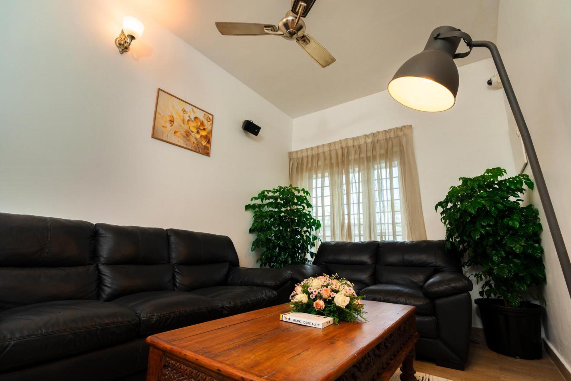 Solo Inn By Hawk Hospitality Kochi エクステリア 写真