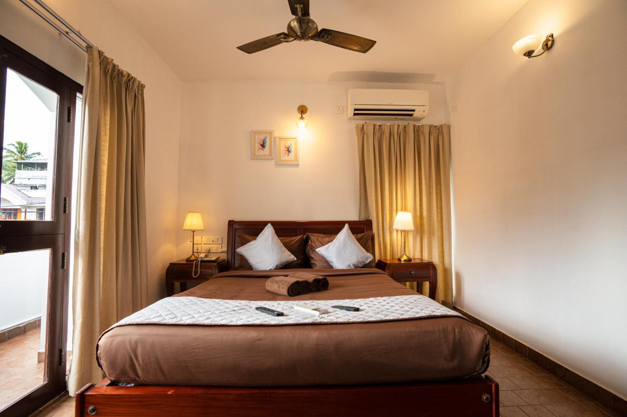 Solo Inn By Hawk Hospitality Kochi エクステリア 写真