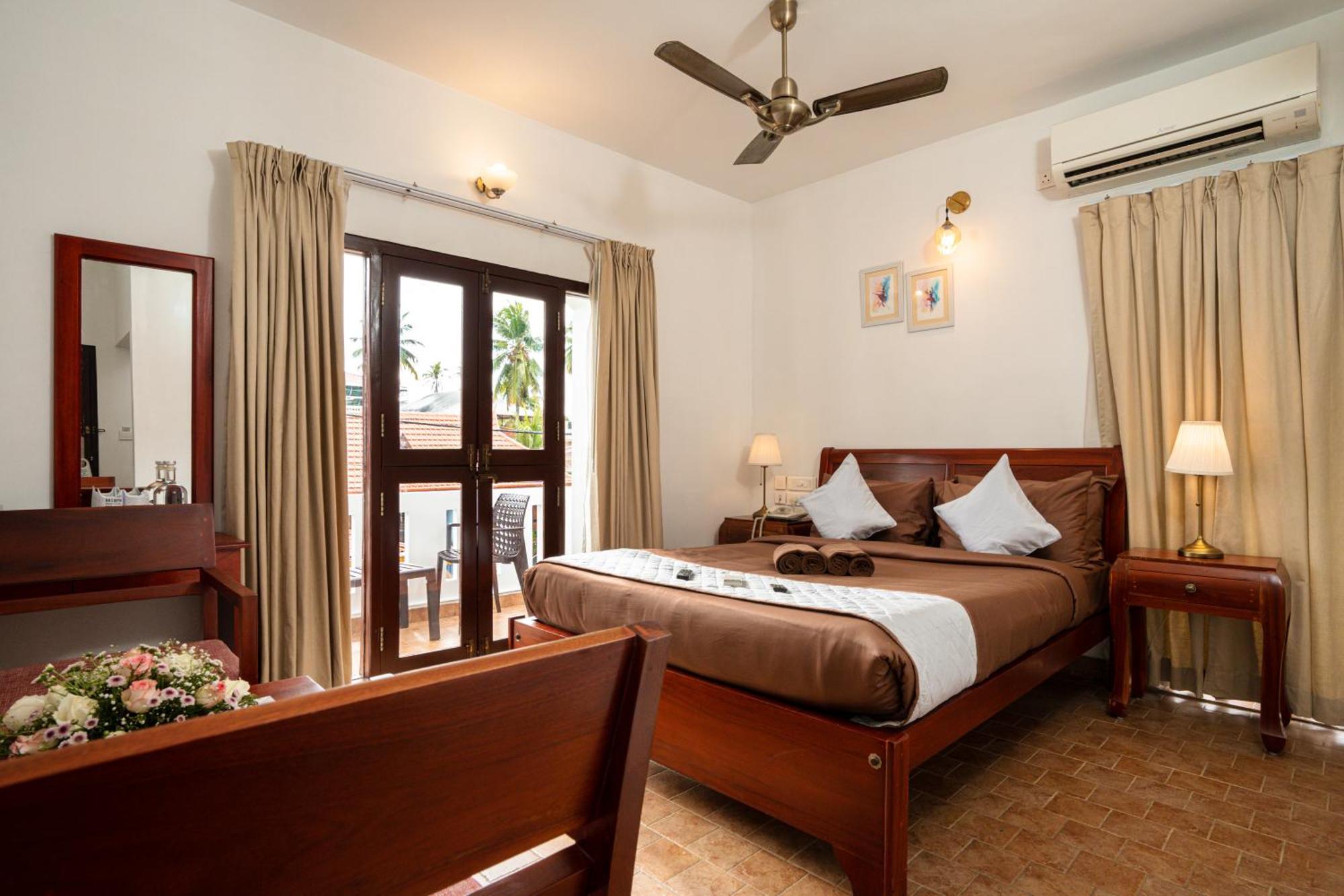 Solo Inn By Hawk Hospitality Kochi エクステリア 写真